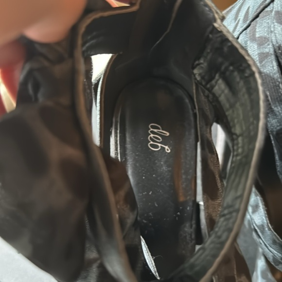 Deb Cheetah Print Heels - Picture 5 of 6